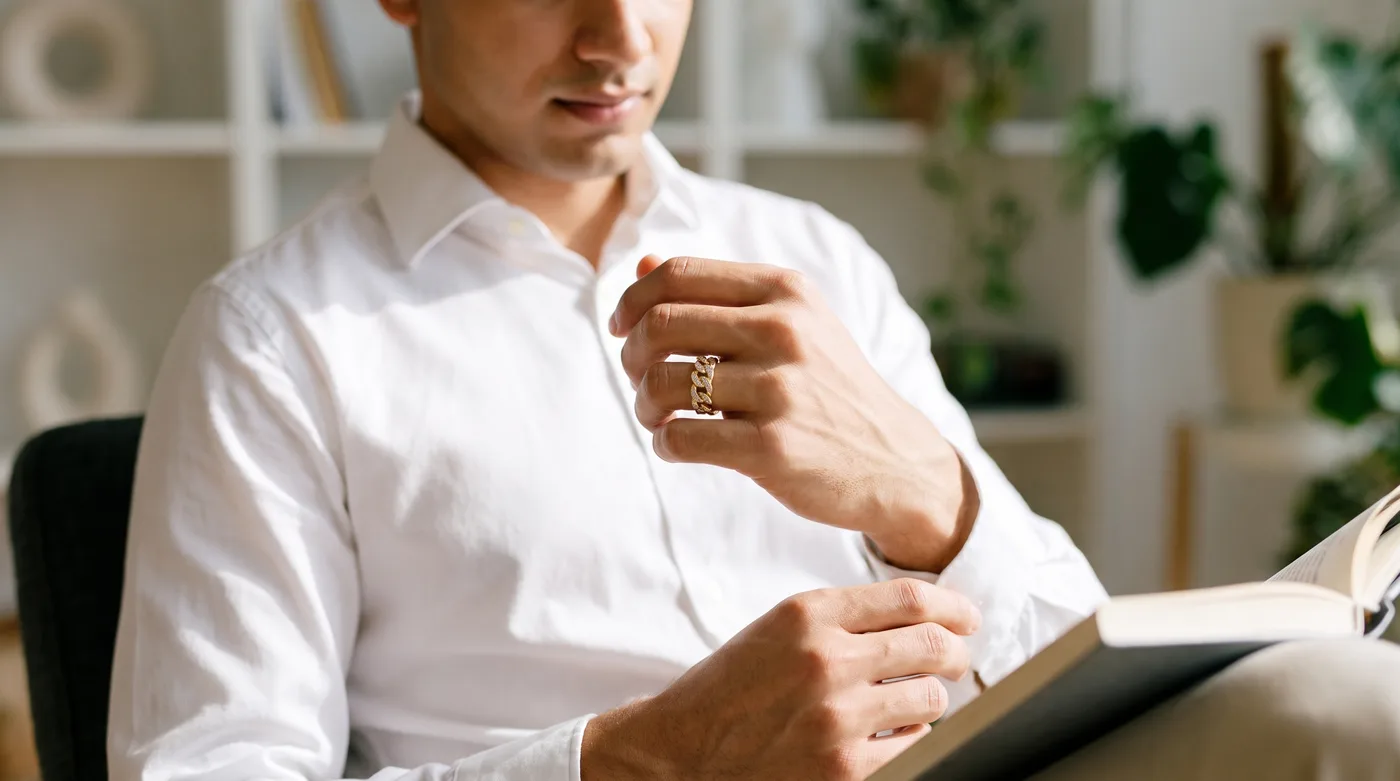 Boy ring design silver 2026 trending band style, The Interlink Band Ring worn on hand by fair-skinned Indian young man