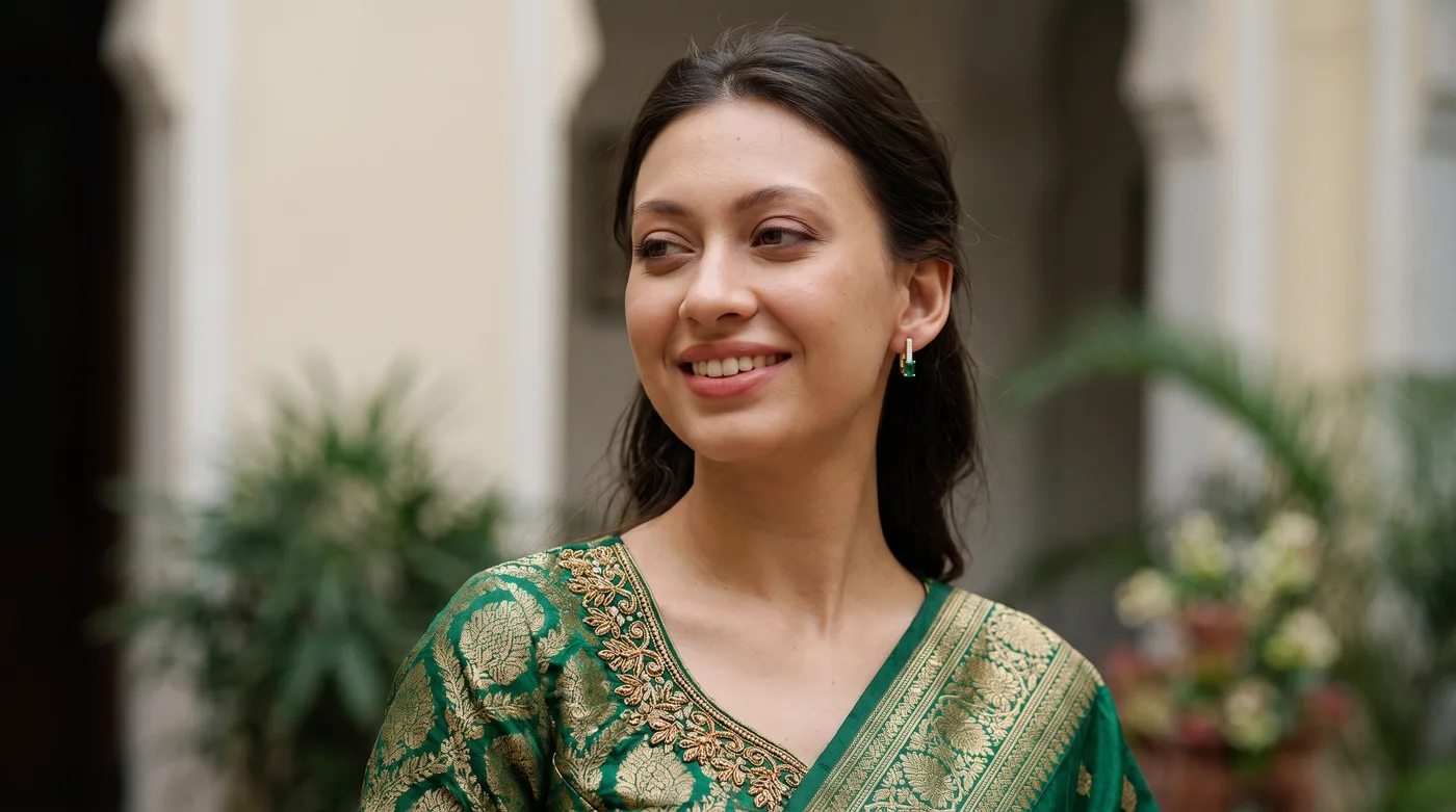 3 Lari Wala Jhumka Buying Guide 2026: Tiered Architecture, Gold Purity, Stone Settings & Earlobe Comfort